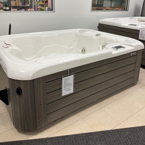 2018 HotSpring Highlife Jetsetter
